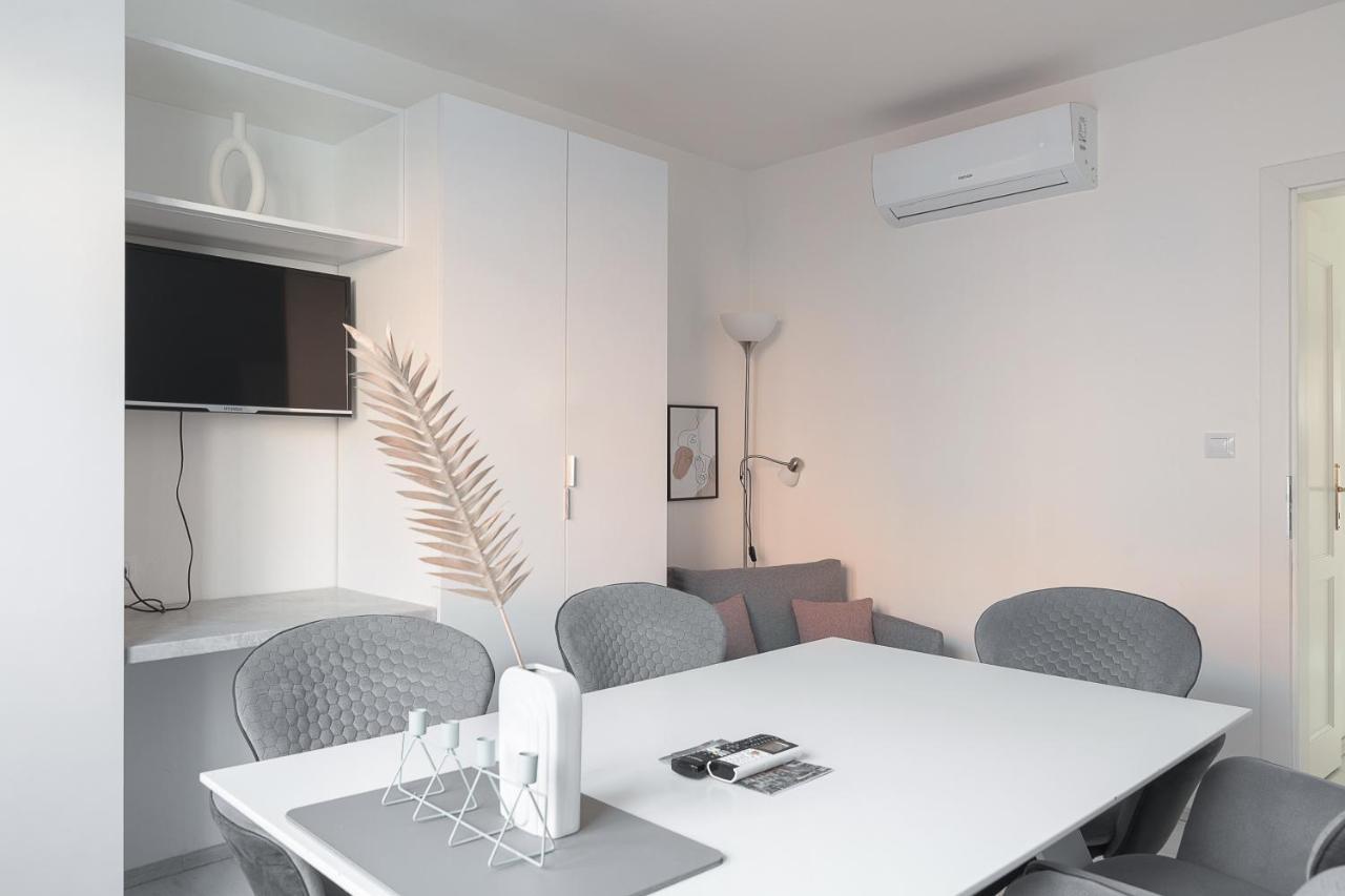 Skolska Winter Terrace Apartment Прага Экстерьер фото